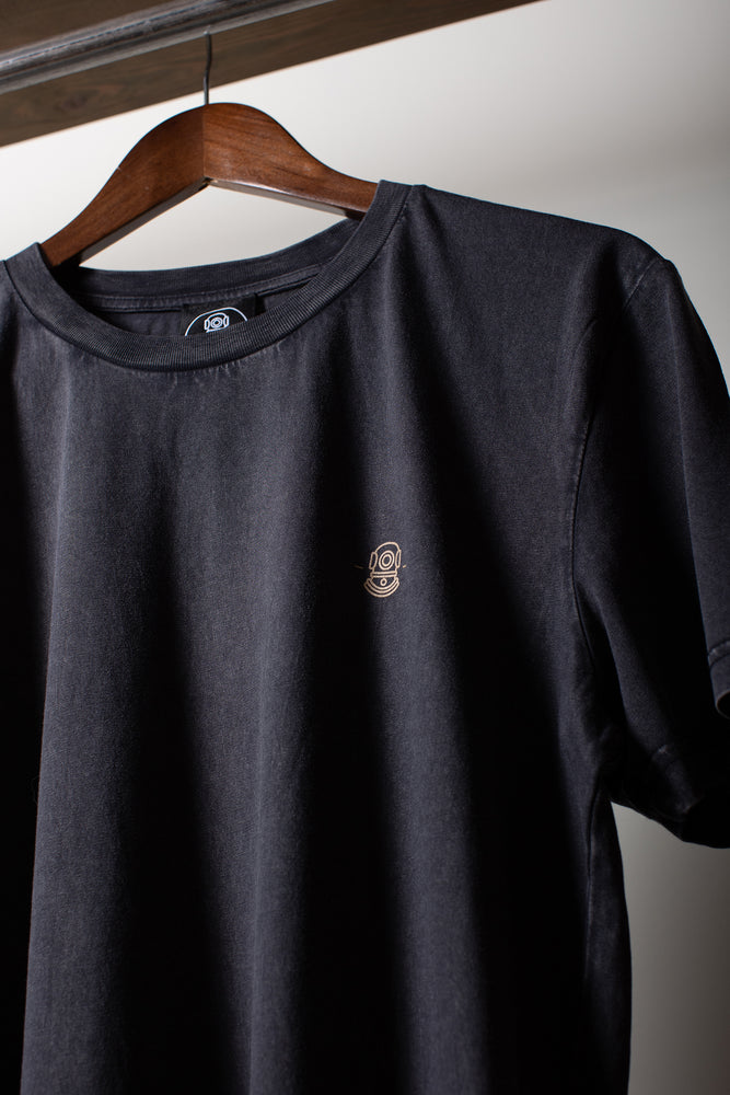 
                  
                    Load image into Gallery viewer, &amp;#39;PATINA&amp;#39; Basic Tee | Aged Black
                  
                