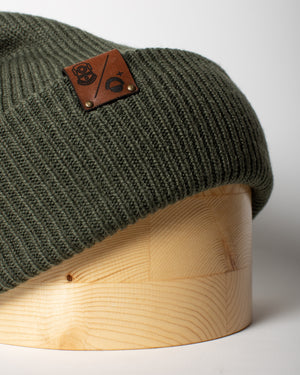 
                  
                    Laden Sie das Bild in den Galerie-Viewer, LTD ED &amp;#39;SUB X CARPWORLD&amp;#39; Collab Beanie
                  
                