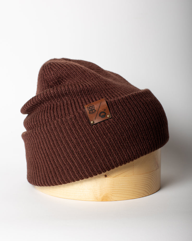 
                  
                    Laden Sie das Bild in den Galerie-Viewer, LTD ED &amp;#39;SUB X CARPWORLD&amp;#39; Collab Beanie
                  
                