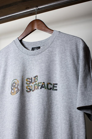 
                  
                    Laden Sie das Bild in den Galerie-Viewer, &amp;#39;OG CAMO&amp;#39; Tee | Heather Grey
                  
                