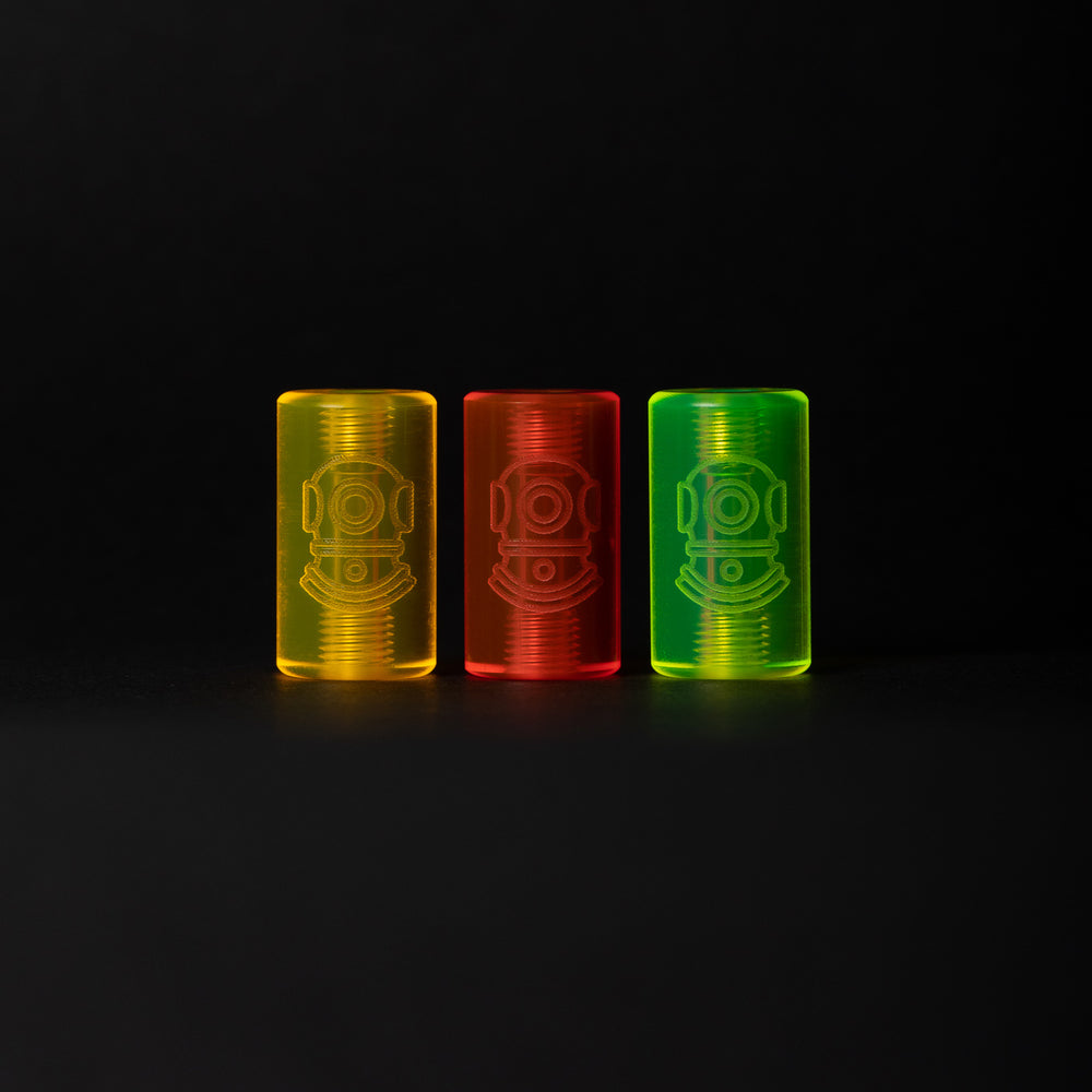 
                  
                    Laden Sie das Bild in den Galerie-Viewer, GEERT OOMS X SUB | Fluoro Bobbins
                  
                