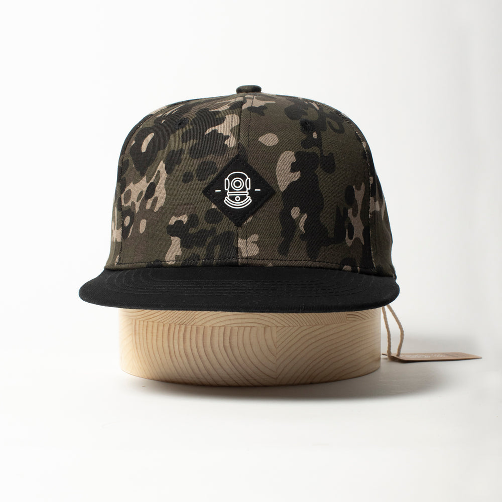 
                  
                    Load image into Gallery viewer, Snapback - &amp;#39;CHASE&amp;#39; - Camo
                  
                