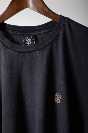 
                  
                    Load image into Gallery viewer, &amp;#39;PATINA&amp;#39; Basic Tee | Aged Black
                  
                