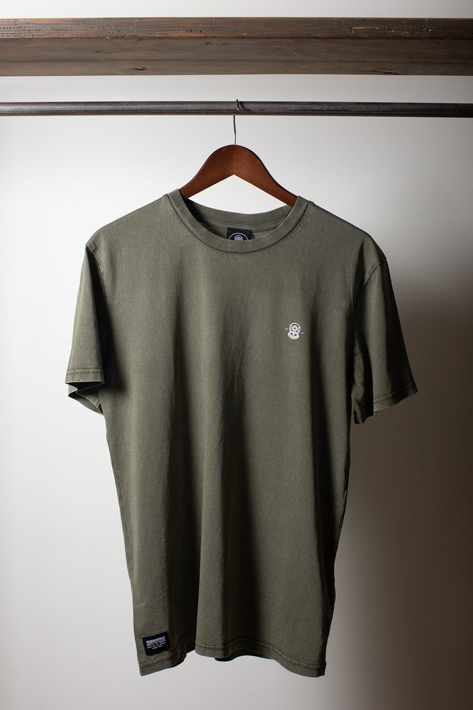 
                  
                    Load image into Gallery viewer, &amp;#39;PATINA&amp;#39; Basic Tee | Aged Olive
                  
                